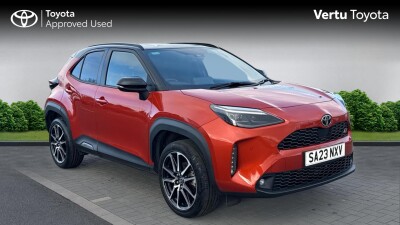2023 TOYOTA YARIS CROSS 1.5 HYBRID GR SPORT 5DR CVT HYBRID ESTATE 17,063 MI 2023 REG... photo